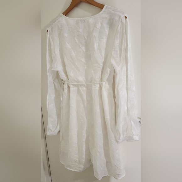 BNWT Showpo Stuck With Me Dress in White Star Print - Size 18 - Picture 11 of 12